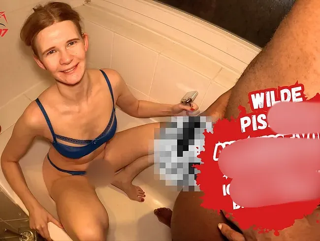 Mein erster kleiner Piss Gangbang! Teen Schlampe mag es Dirty!