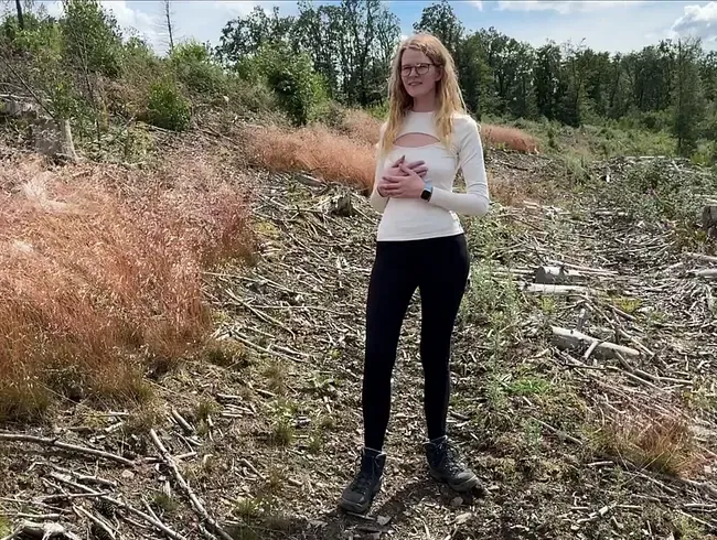 Outdoor Piss bei Wanderung mit geilem Ausblick!