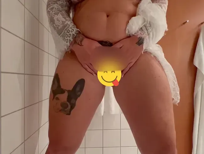 In die Wanne gep*sst