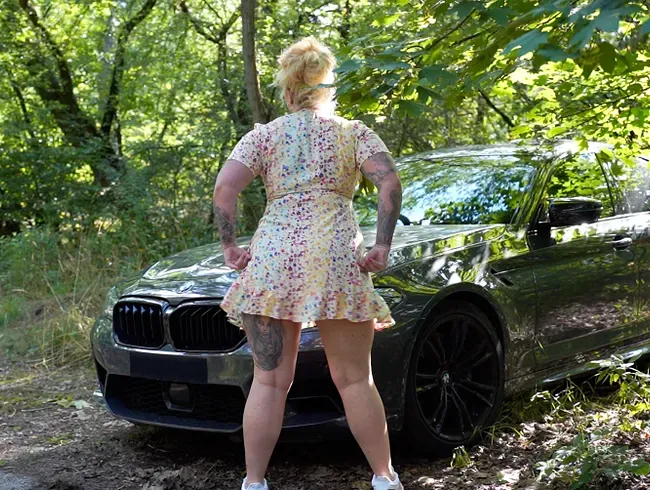 Pipi im Sommerkleidchen