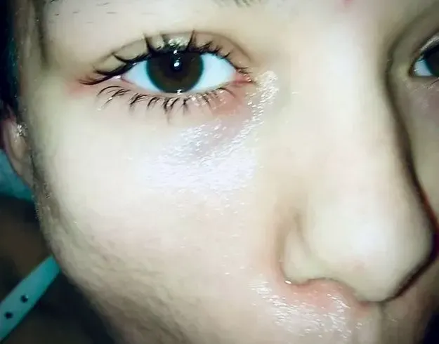 Meine geile Pissdrecksmundfotze! Immer rein damit, ich schlucke alles weg!