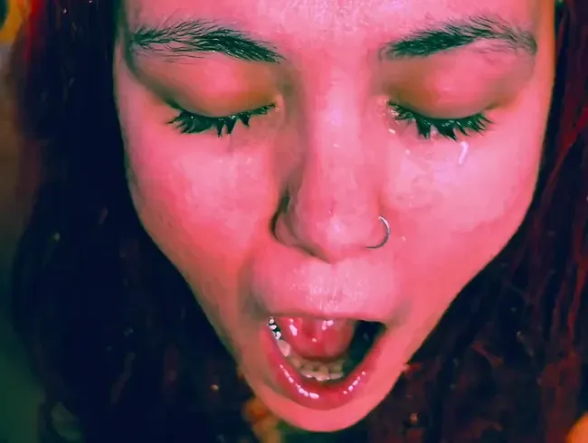 Noch immer durstig... (Pissbad für Peenelopee)