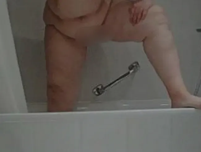 Pissen in die Badewanne!