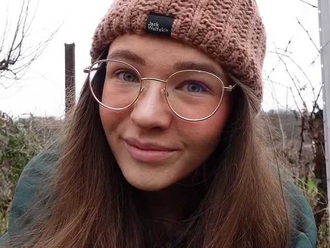 Outdoor Piss vergnügen mit Emmi!!