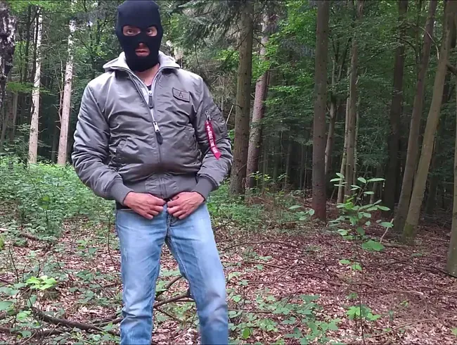 Outdoor pisssing while wearing my newest bomber-jacket