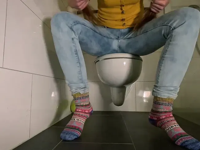 Fast richtig auf dem Klo :-P