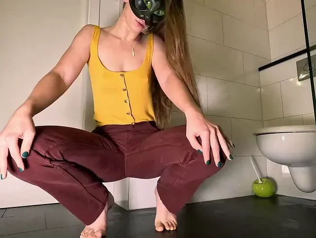 Glückliche Zeit im Bad