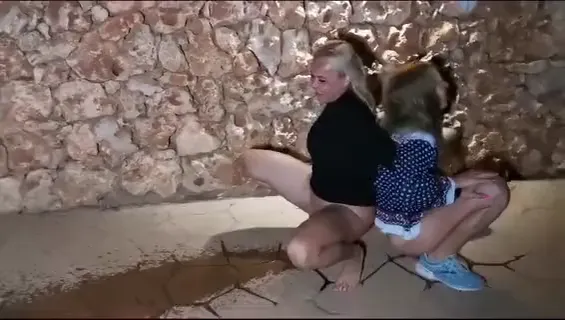 Der Doppelpiss mit Marie