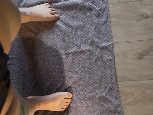 User Wunsch / in die Hose / neben die Hose gepinkelt