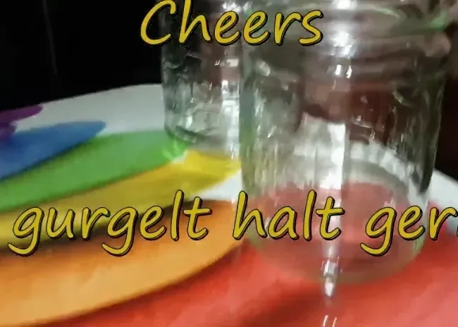 Cheers - Sie gurgelt nun mal gern ;)