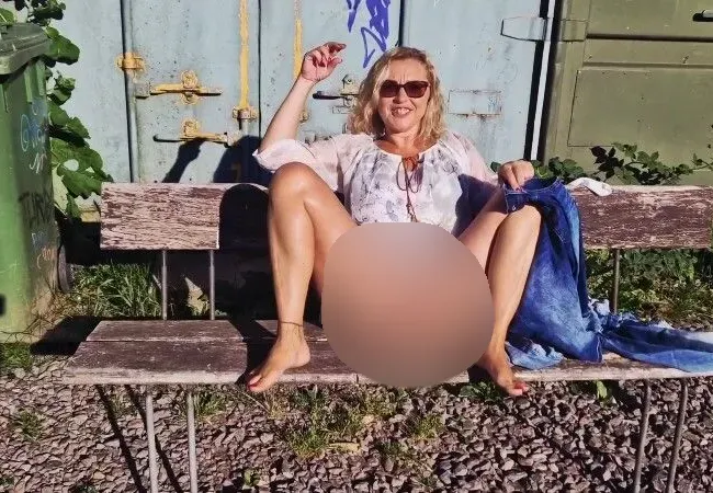 Upps, es ging wohl in die Hose - Public Hosenwechsel