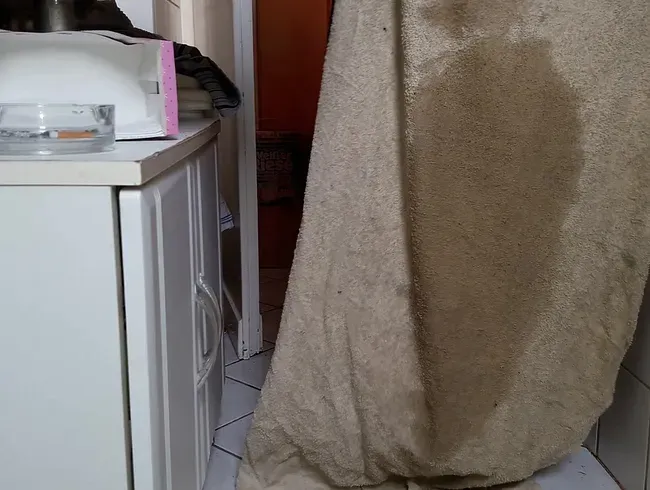 POV - Handtuch bepisst
