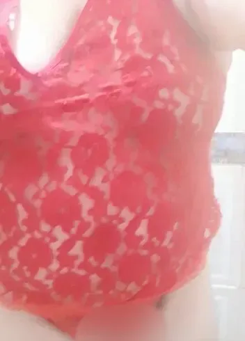 Mover Culo und viel Liquido Lluvia Dorada en the Ducha Caliente Chica