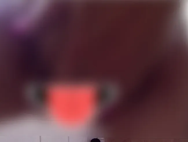 Meine geile fleischige dicke Pissmöse pisst in der Dusche