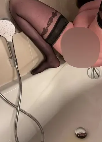 NS Extrem ich lasse dir ein Bad voll Sekt ein !