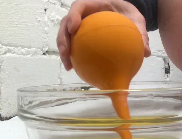 Und jetzt der warme Natursekt-Klistier…