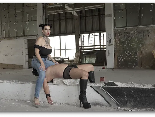 Jeans Toilette Facesitting Fetisch