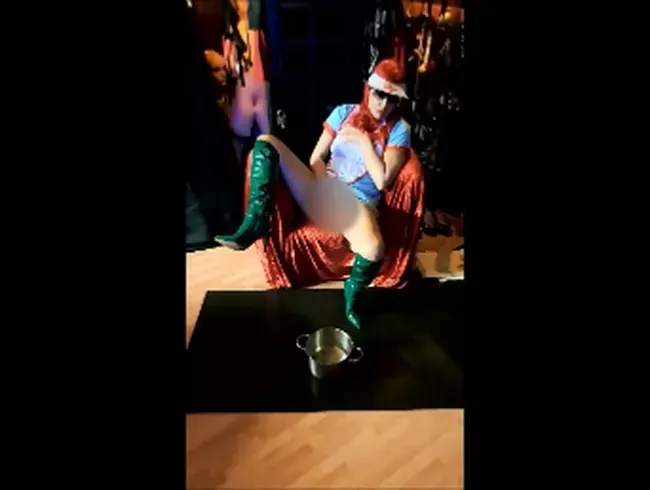DirtyDomKrankenschwester shows fixed Slave his cocktail Part 2