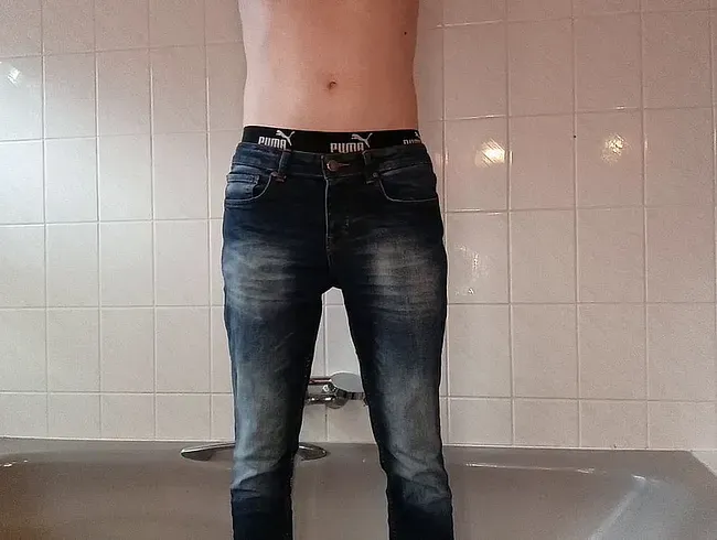 Wunschvideo - Ich piss mir in meine Jeans