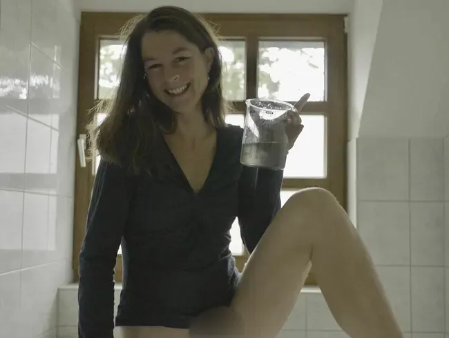 Userwunsch: Pipi ins Glas gemacht