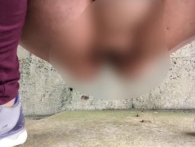 Im Luftschutzbunker erleichtert