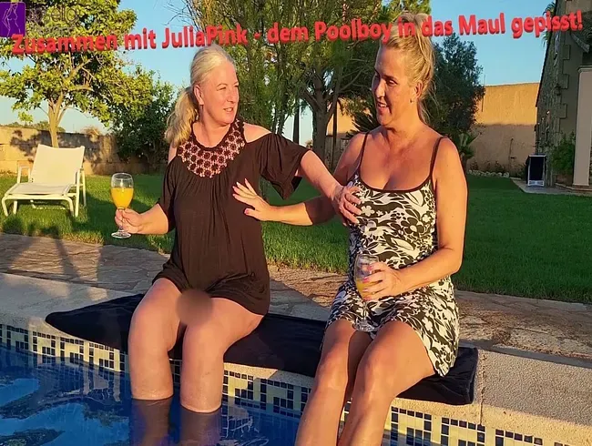 Zusammen mit JuliaPink - dem Poolboy in das Maul gepisst!