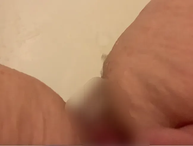 Natursekt in der Badewanne