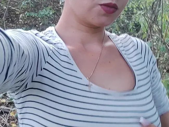 Masturbation und Pee Outdoor