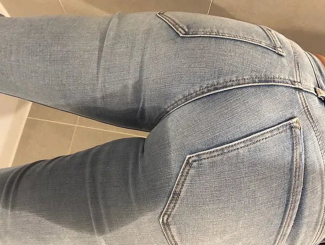 Mein erstes mal in die Jeans gepinkelt