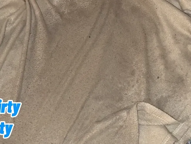 Ich liebe es über seinen Schwanz zu pissen!