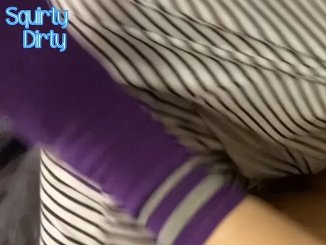 Polizistin pisst auf Gefangenen - Part 2 -Der Gefangene pisst zurück!