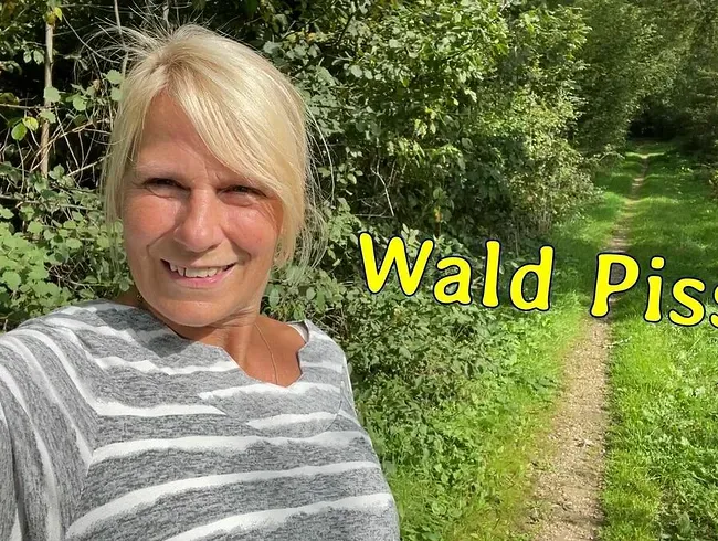 Wald Piss in der Mittagspause
