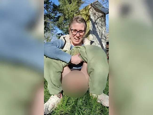 So erwecke ich den Frühling • Outdoor Pinkeln in unserem Garten